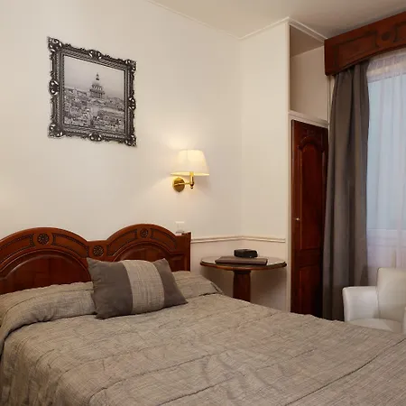 Minerve Hotel Parijs