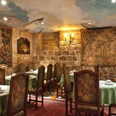 Minerve 3* Parijs