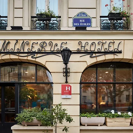 Minerve Hotel Parijs