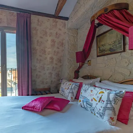 Szálloda Minerve 3*