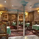 Minerve 3* Париж