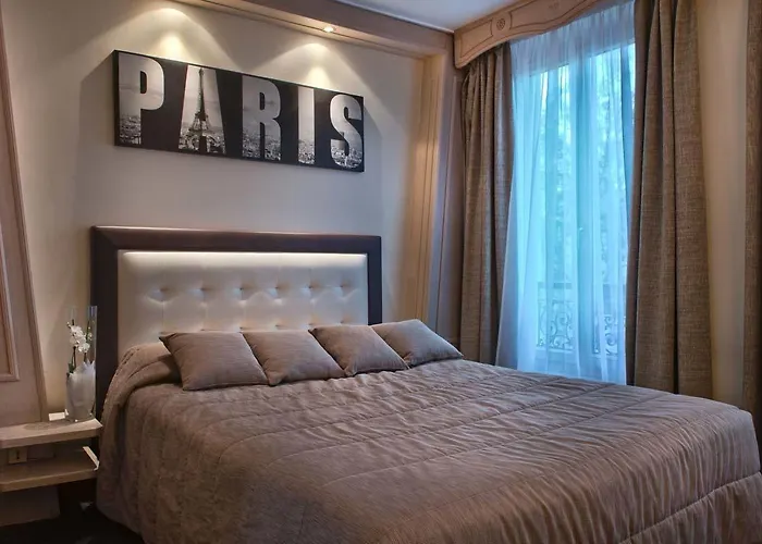 Minerve 3* Париж